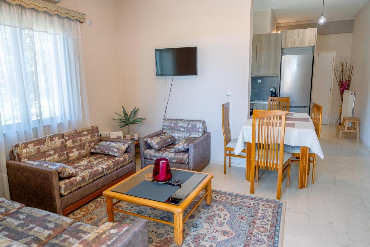 Filoxenia House At Anemochori Village ปีร์กอส ภายนอก รูปภาพ